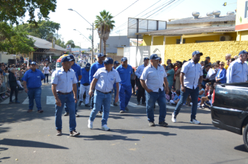 Foto - SAAE no Desfile Cívico de Pompeia 2025